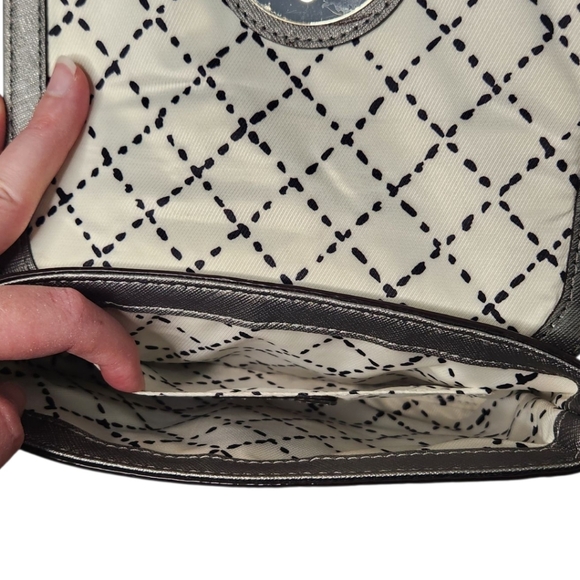 kate spade New York | Newberry Lane Sally Leather Crossbody | Metallic Silver - Picture 13 of 16